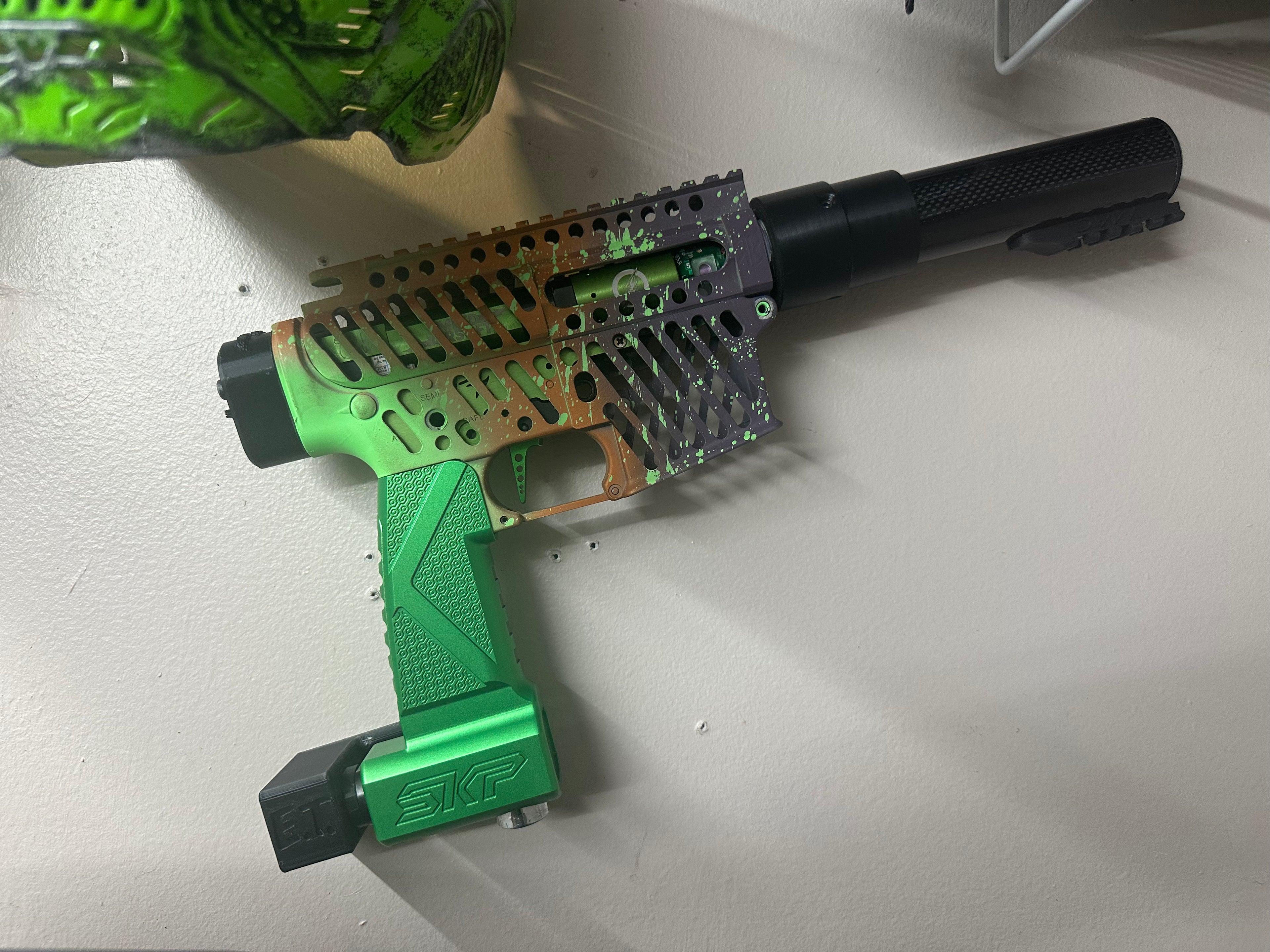 Paintball/Airsoft Gun Customizeable Wall Mount